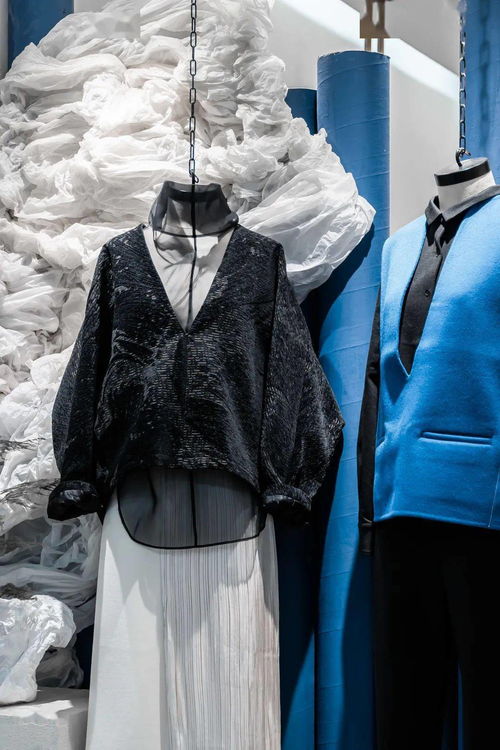 一年一度南油服装批发城年尾清仓攻略 高效购物全指南